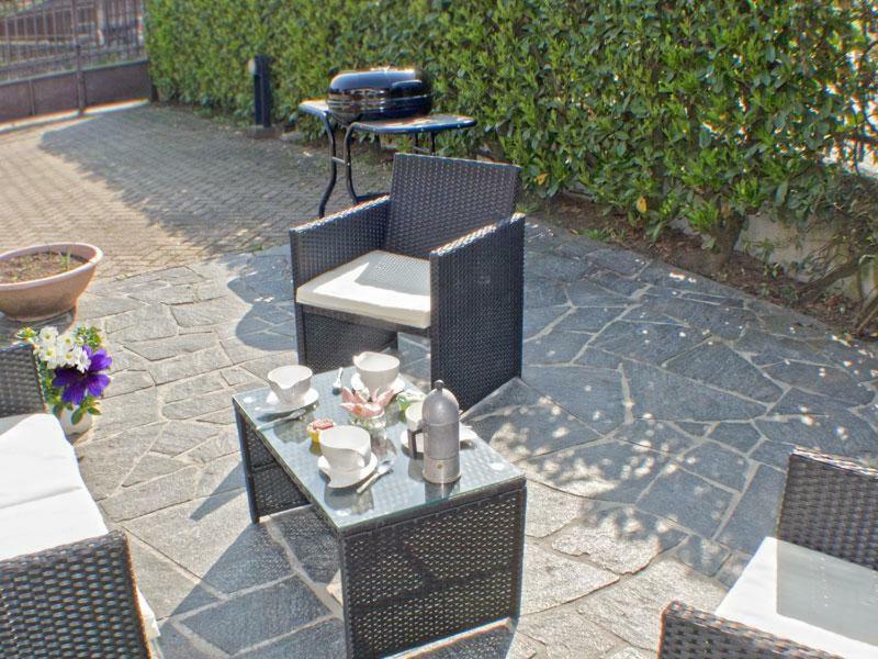 Villa Iris -Pet Friendly Stay - Garden - Private Parking- Bike Friendly Holiday House Colico Dış mekan fotoğraf