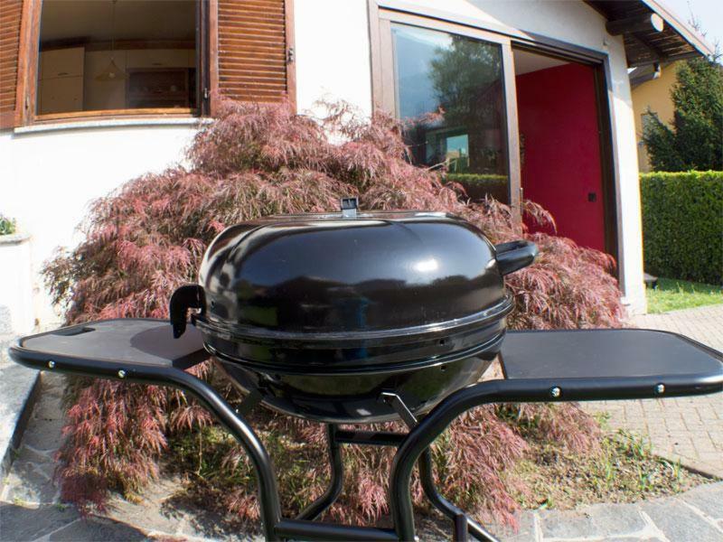 Villa Iris -Pet Friendly Stay - Garden - Private Parking- Bike Friendly Holiday House Colico Dış mekan fotoğraf